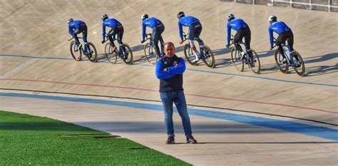 Passò quindi al professionismo e berliner lo mandò a parigi, che era il più importante centro in europa per il ciclismo. Ciclismo su pista, ai Campionati del Mondo l'Italia parla ...