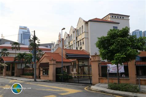 It accommodates access to the olympic council of malaysia, ywca, sjk (c) jalan davidson. SJK (C) Jalan Davidson, Kuala Lumpur