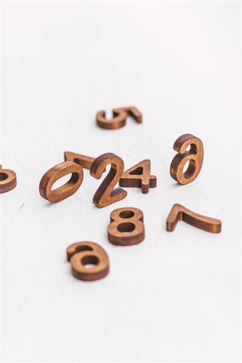 Wooden Numbers Woodinout © Wooden Montessori Toys