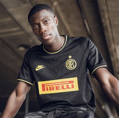 While in group two, inter's new away shirt picked up 48 per cent of the votes. Inter Milan 2019-20 Nike Third Kit | 19/20 Kits | Football shirt blog