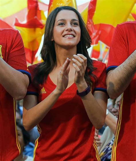 Image Result For Female Spanish Soccer Fans Hot Football Fans Football