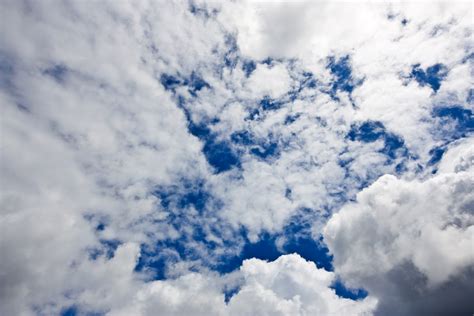 25 Free Fantastic Cloud Textures Resources - TutorialChip