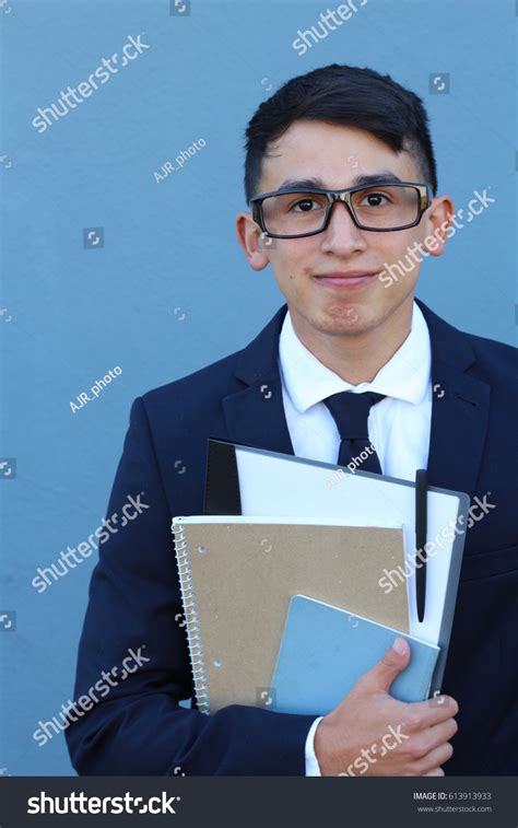 Cute Middle School Boy Outside Classroom库存照片613913933 Shutterstock