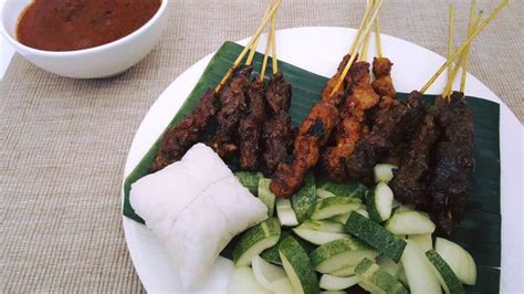 Satay or also originally and popularly known as sate, has been an iconic malay dish that's mainly comprised of just one ingredient; 8 Best Satays In Singapore That Will Satayisfy Your ...