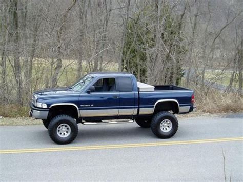Find Used 2000 Dodge Ram 1500 Quad Cab 4x4 59 L 1 Awesome Show