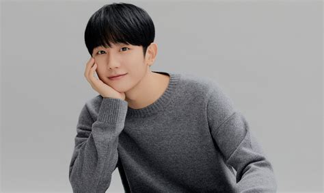 Biodata Profil Dan Fakta Lengkap Aktor Jung Hae In Kepoper My Xxx Hot