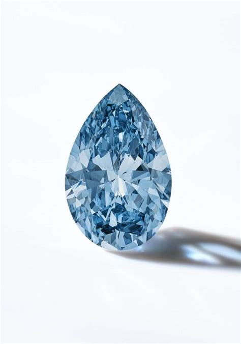Priyanka Chopra Wears The Rare Bulgari Laguna Blue Diamond To The Met Gala