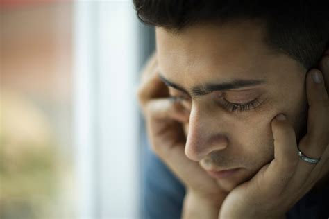 Worried about someone’s mental health? Tips for supporting a friend or