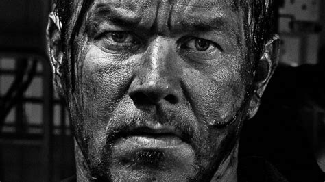 First Look At Deepwater Horizon Starring Mark Wahlberg Abc News