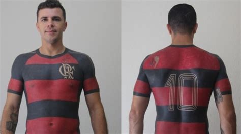 Torcedor Que Tatuou Camisa Do Flamengo Sonha Em Ver A Final Do Carioc O Esporte O Dia