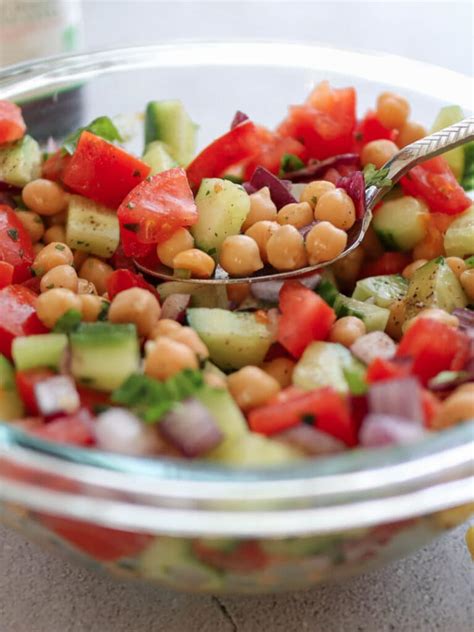 Salade De Pois Chiche Avec Concombres Et Tomates Mamie Simone