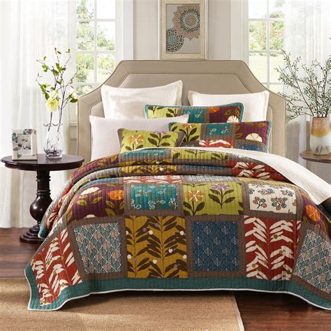 24 fabulous bohemian decor ideas for a charming bedroom look. Brighten Your Bedroom Decor With Bohemian Comforters And ...