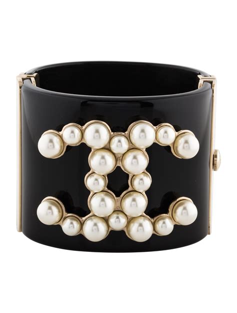 Chanel Pearl Cuff Bracelet Bracelets Cha188062 The Realreal