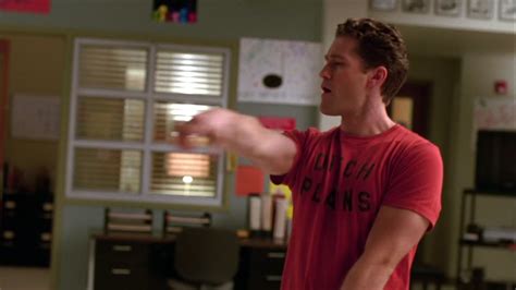 Auscaps Matthew Morrison Shirtless In Glee 1 02 Showmance