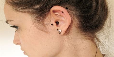 Try These Tips To Prevent And Treat An Infected Piercing