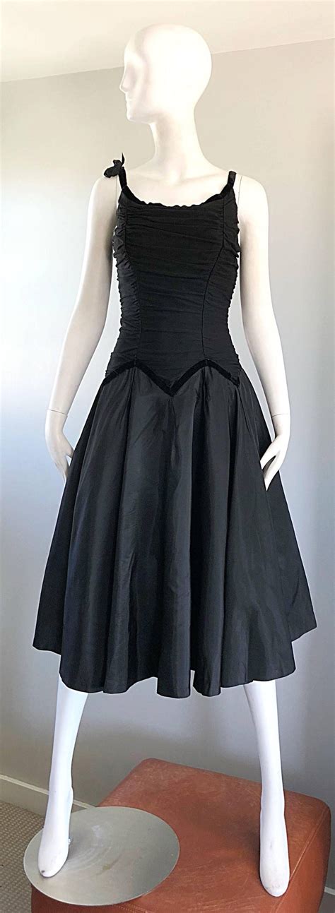 Beautiful 1950s Black Silk Taffeta Fit And Flare Vintage Sleeveless 50s
