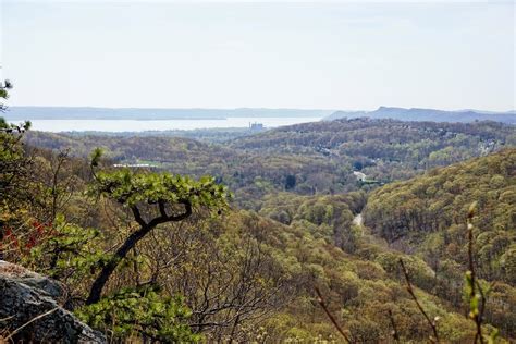 Harriman Hiker Harriman State Park And Beyond Pyngyp Mountain