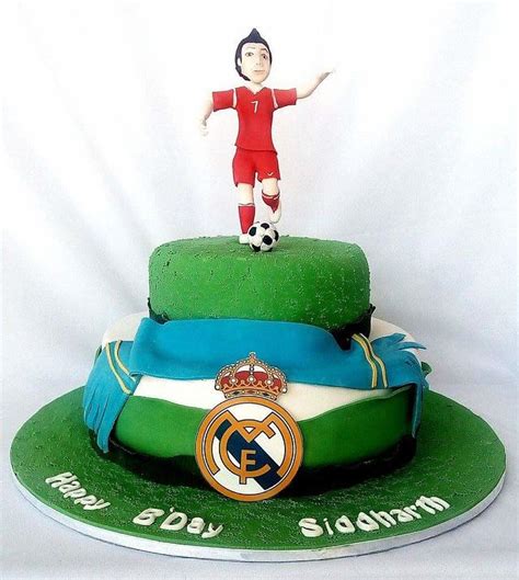 Real Madrid Cake Decorated Cake By Minna Abraham Cakesdecor