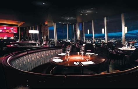 With stunning panoramic views of london and a stylish cosmopolitan interior, aqua shard, located on level 31 of the shard, has become the city's most popular private dining and events space. Aqua Shard London Bridge Bars | Panoramic, London city
