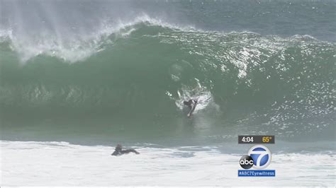 Huge Waves Lure Bodysurfers Crowds To Newport Beach Abc7 Los Angeles