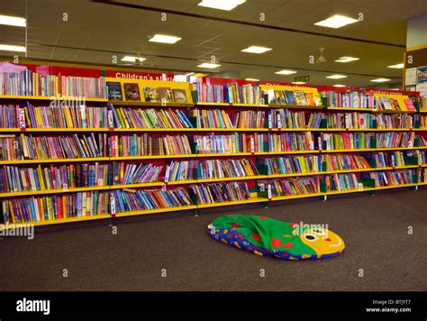 Public Library Uk Hi Res Stock Photography And Images Alamy
