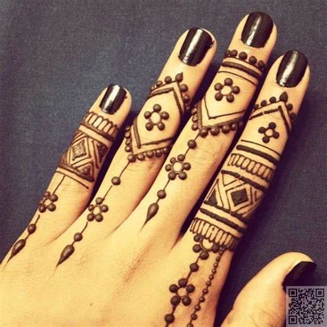 Beautiful mehndi designs for fingers are definitely provide them completely various perspective and certainly will screen the wonder too. ring-mehndi-design-with-miniature-dots | Henna tattoo designs