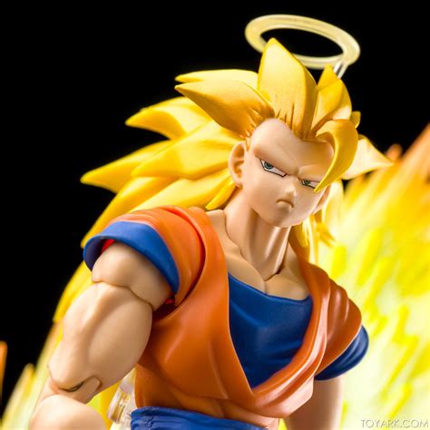 Goku is one of the most balanced characters in the game. S.H. Figuarts Super Saiyan 3 Goku (2017) Photo Review ...