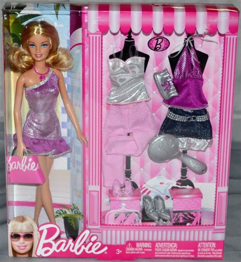 Barbie Fashion Doll With 2 Extra Fashions T Set Nib Mattel Dollswithclothingaccessories
