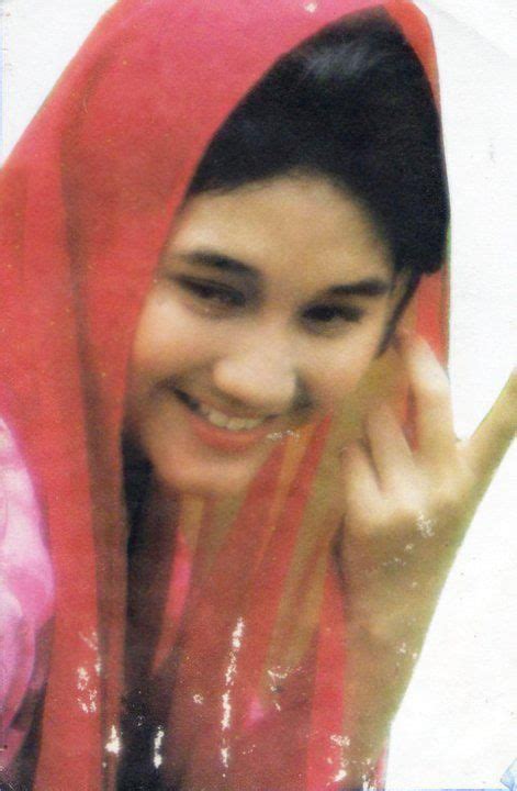 Chord gitar lagu seberkas sinar dimulai dari kunci dm pada intro. Lirik Lagu Nike Ardila Mama Aku Ingin Pulang - Apa Bagaimana