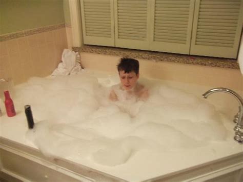 Went A Bit Mad With The Jacuzzi Bath And Bubbles Picture Of Disneys