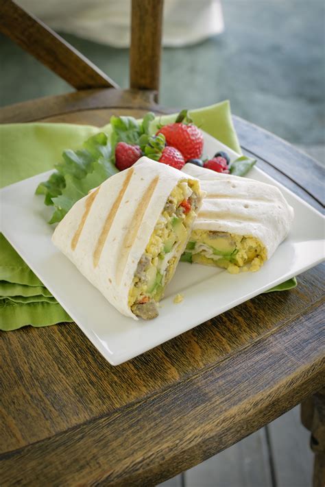 Learn how to make california chicken breakfast burrito that makes for a nutritious meal, filled with chicken, eggs, cheese, and avocado. al fresco Chicken Sausage California Breakfast Burrito ...
