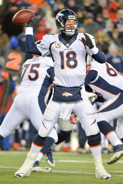 Quarterback Peyton Manning 18 Passes Denver Broncos History