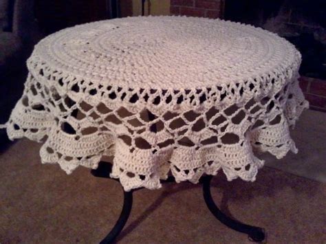 With a global pandemic suddenly leaving many of us with hours of free time we never had bef. 21 Easy Crochet Tablecloth Patterns