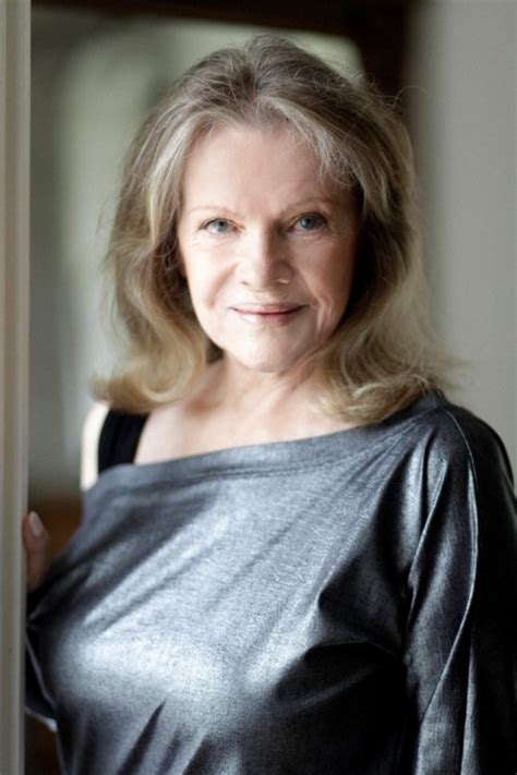 Four times winner of the golden nightingale in category singers in accordance to the reader's poll golden. Eva Pilarová - zpěvačka | Hudba « Best of ... - Profesní ...