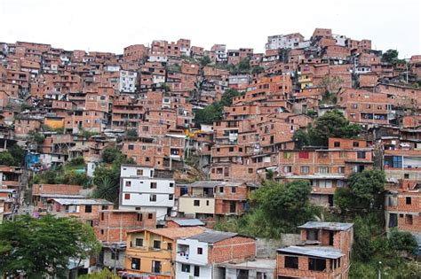 Los Barrios De Medellín Colombia Foto De Stock Y Más Banco De Imágenes