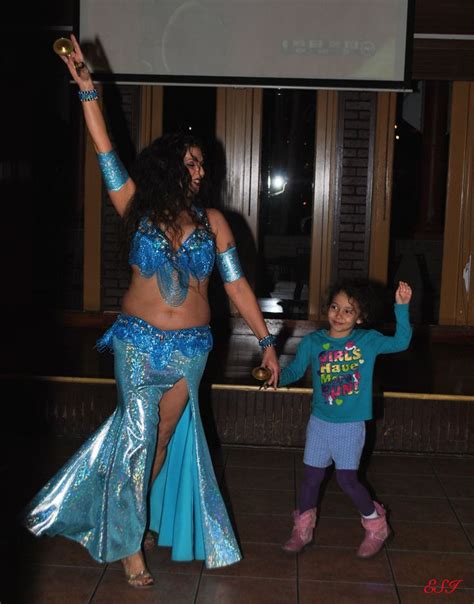 Dallas Belly Dance Nadi El Raks Magdelena With Young Fan At Al Amir Dance Performance