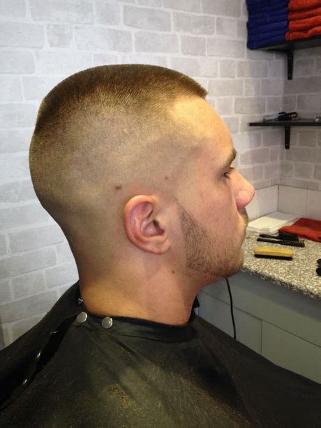 Fresh ideas for medium fade haircuts and hairstyles. Number 4 haircut