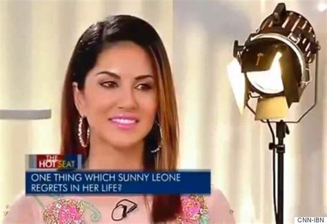 Sunny Leone Ex Porn Star Shuts Down Indian Journalist Who Wont Stop