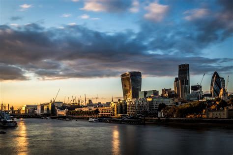 Detailed weather forecast in cities across the whole world for the next 10 days on yandex.weather. Weather London in October 2020: Temperature & Climate