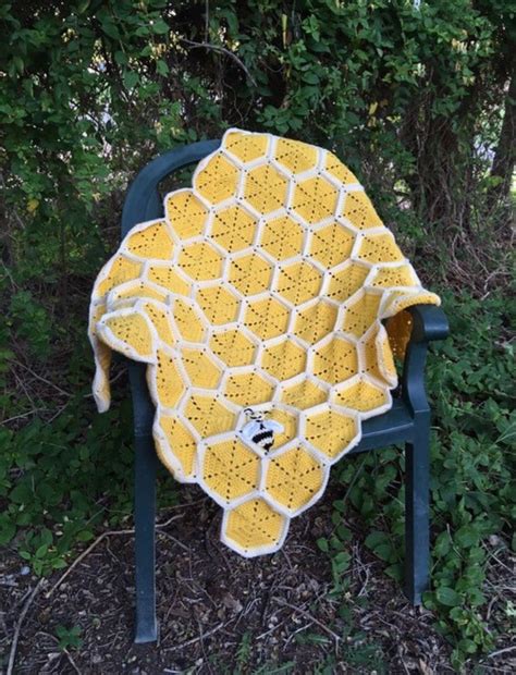 Adorable Soft And Comfortable Baby Blanket For The Bee Lover In Your
