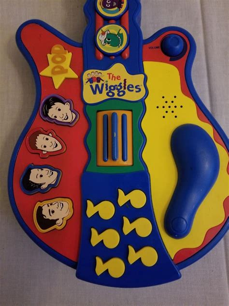 The Wiggles Singing Wiggles Guitar Blue Talking Musical Instrument Toy