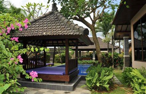 Rumah bambu ini dapat di desain dengan modifikasi berdasarkan keinginan serta. 60 Desain Gazebo Minimalis Bambu dan Kayu | Desainrumahnya.com