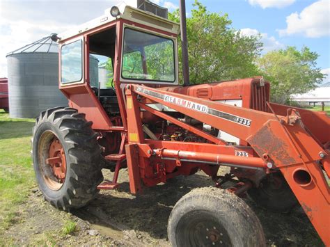 Ih 806 Tractor Cab With Doors Diesel Dual Pto 3 Pt Farmhand F 235