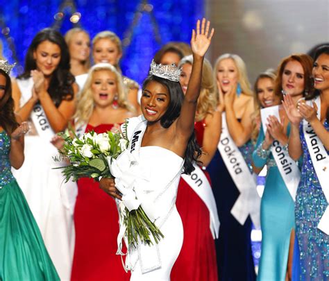 Miss New York Nia Imani Franklin Named Miss America 2019 In Swimsuit Less Pageant Chicago Tribune
