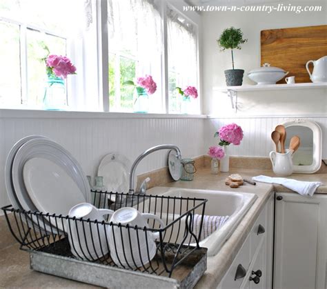 Why I Love My Farmhouse Kitchen Windows Town And Country Living