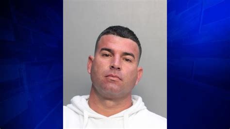 Police Arrest Alleged Hit And Run Driver Who Killed Cyclist In Miami Beach Wsvn 7news Miami