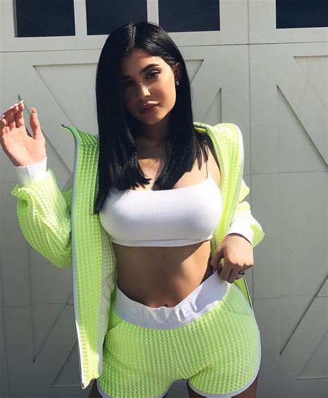 Kylie Jenner Instagram Photos 314 2017 • Celebmafia
