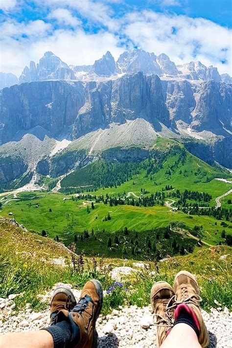 5 Stunning Day Hikes In The Dolomites Italy Hiking Pictures Mountain