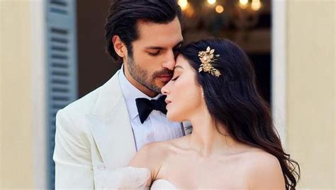 Özge gürel y serkan Çayoğlu los detalles de la segunda boda de los actores de “amar es