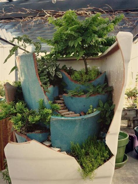 16 Awesome Diy Broken Pot Fairy Garden Ideas And Projects In 2020